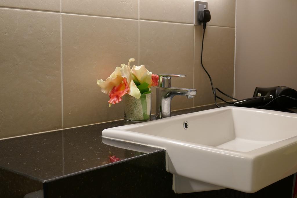 Signature Residence@Desa Sri Hartamas กัวลาลัมเปอร์ ภายนอก รูปภาพ